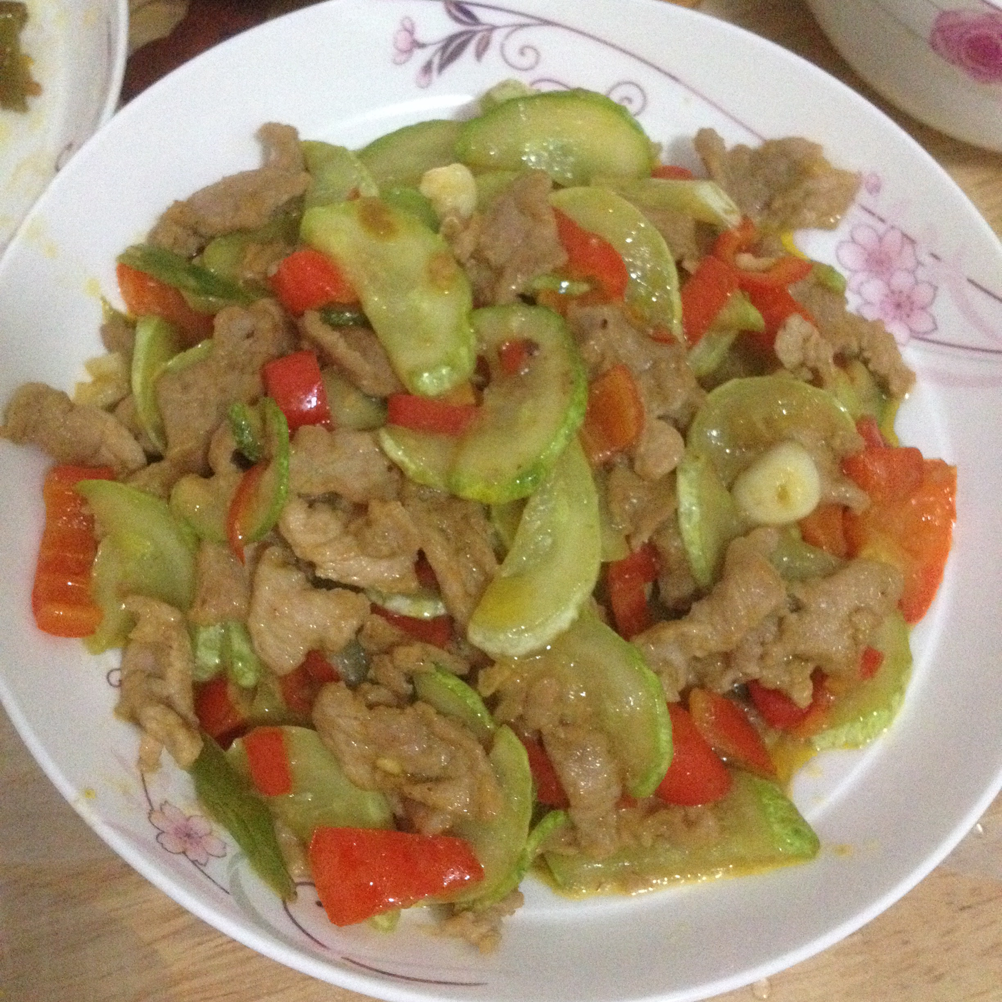 黄瓜炒肉片