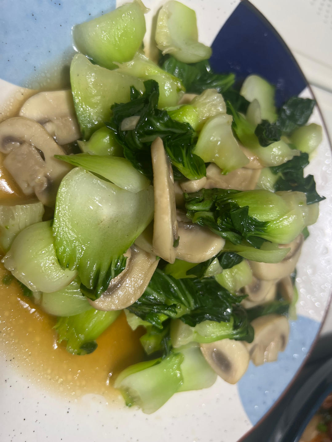 青菜炒蘑菇