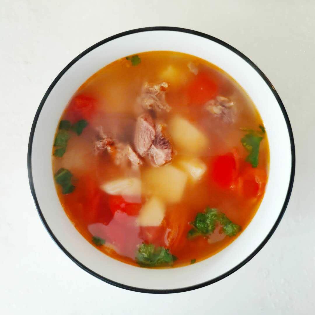 土豆番茄牛腩汤