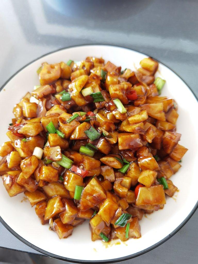 酸甜的开胃菜-  糖醋藕丁