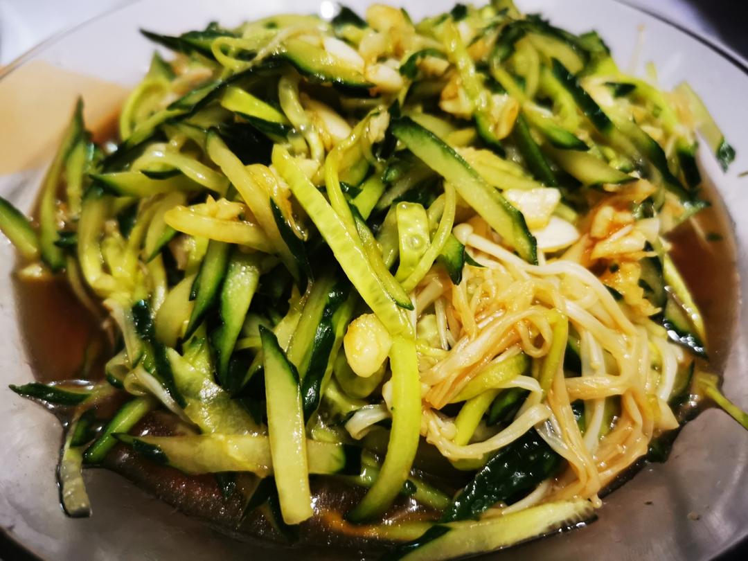 爽口金针菇拌黄瓜🥒