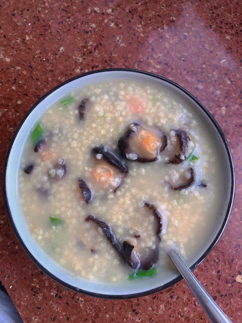 海参小米粥