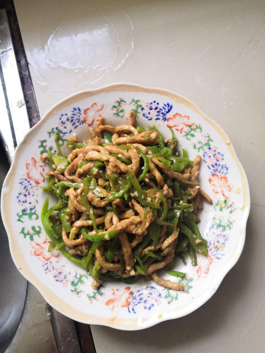 巨下饭的青椒炒肉丝