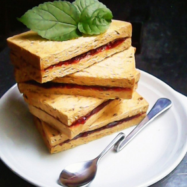 飘旭儿做的果酱三明治