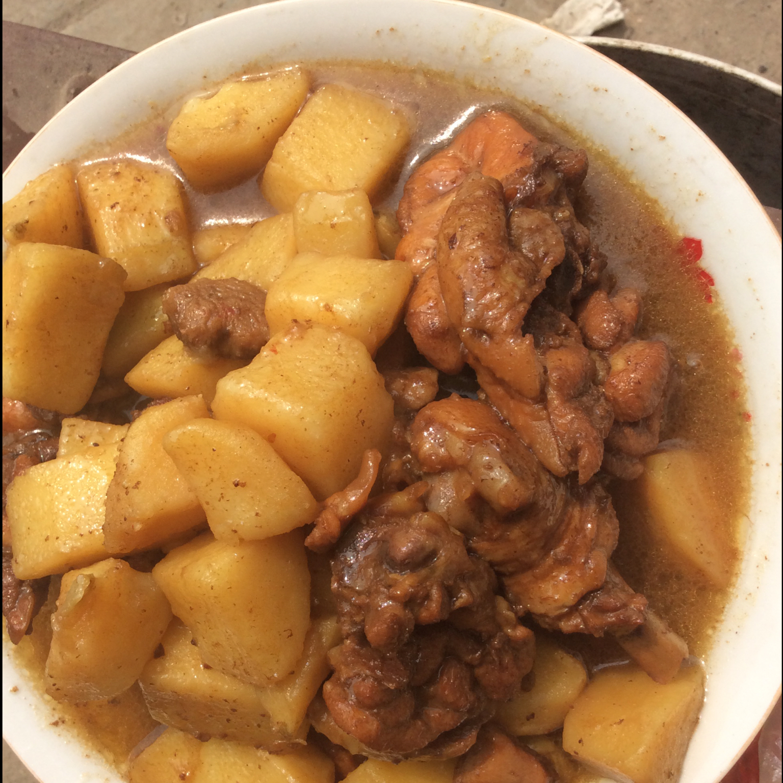 红烧土豆炖鸡腿