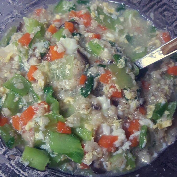 （减脂）白菜香菇滑蛋燕麦粥