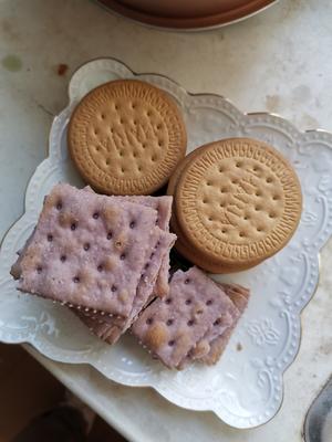 10分钟搞定棉花糖版蓝莓夹心牛轧饼干的做法 步骤1