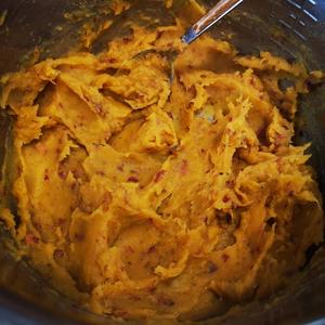 红薯夹心芋圆，自制颗粒豆沙馅，蛋黄酥可用的做法 步骤20