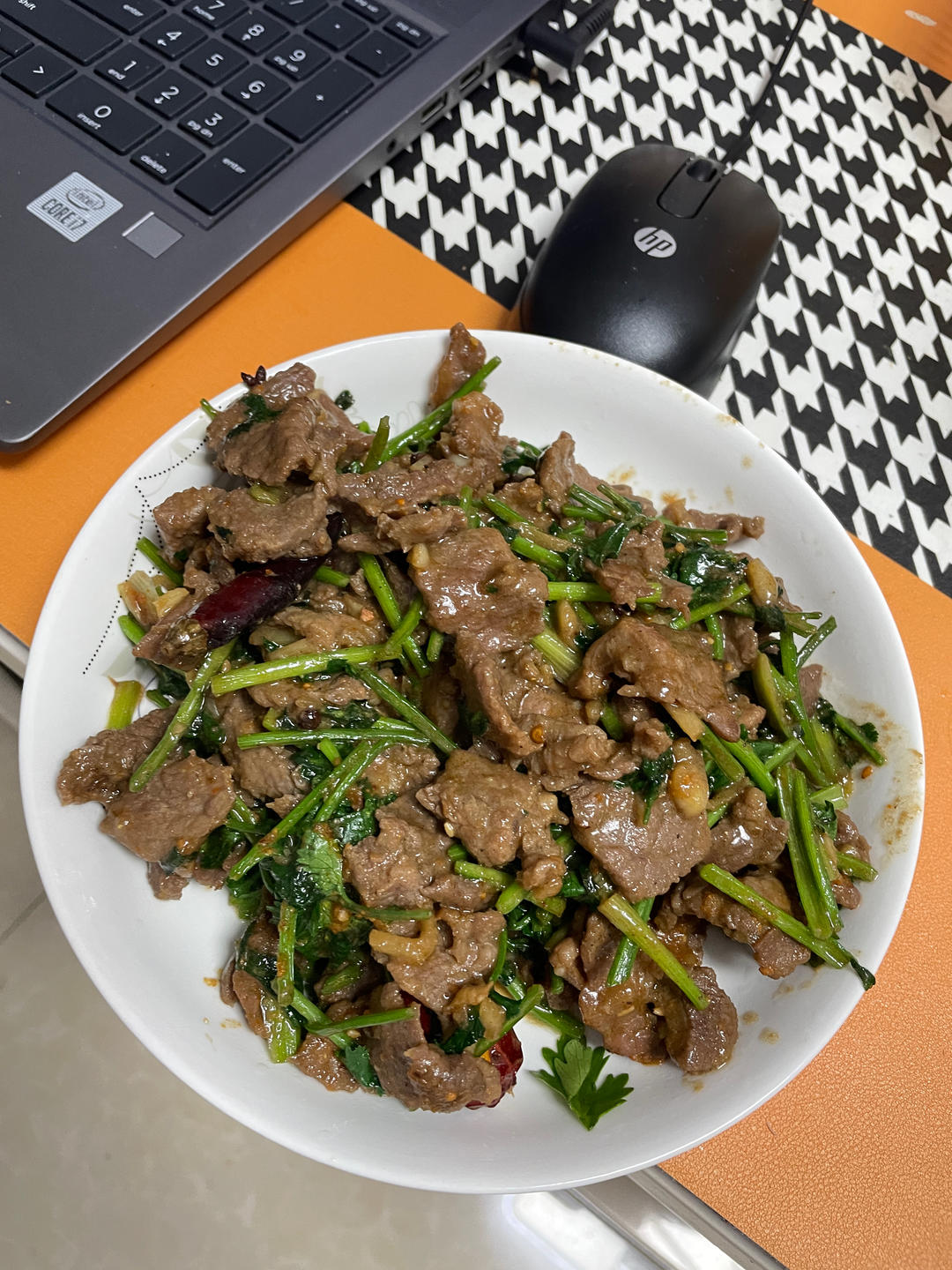 香菜牛肉