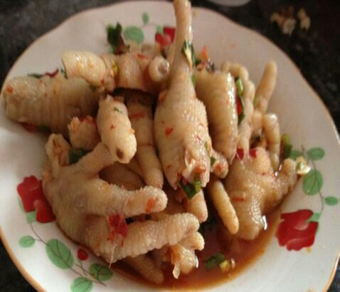 黎里辣鸡脚