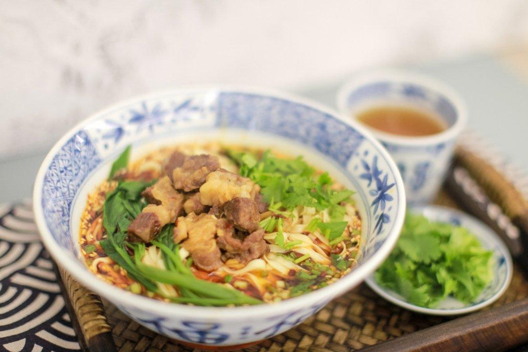 家常红烧牛肉面