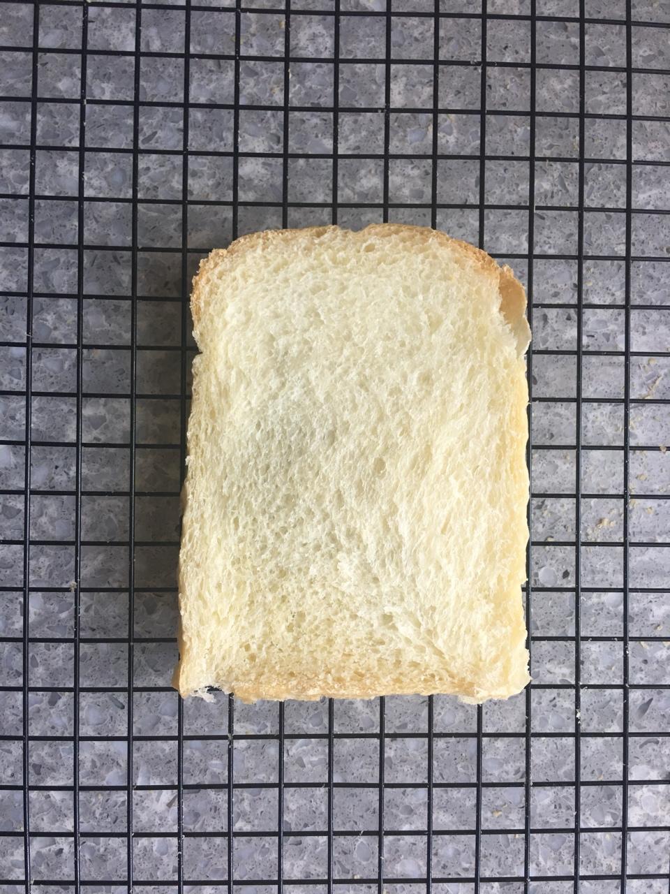淡奶油蛋黄吐司
