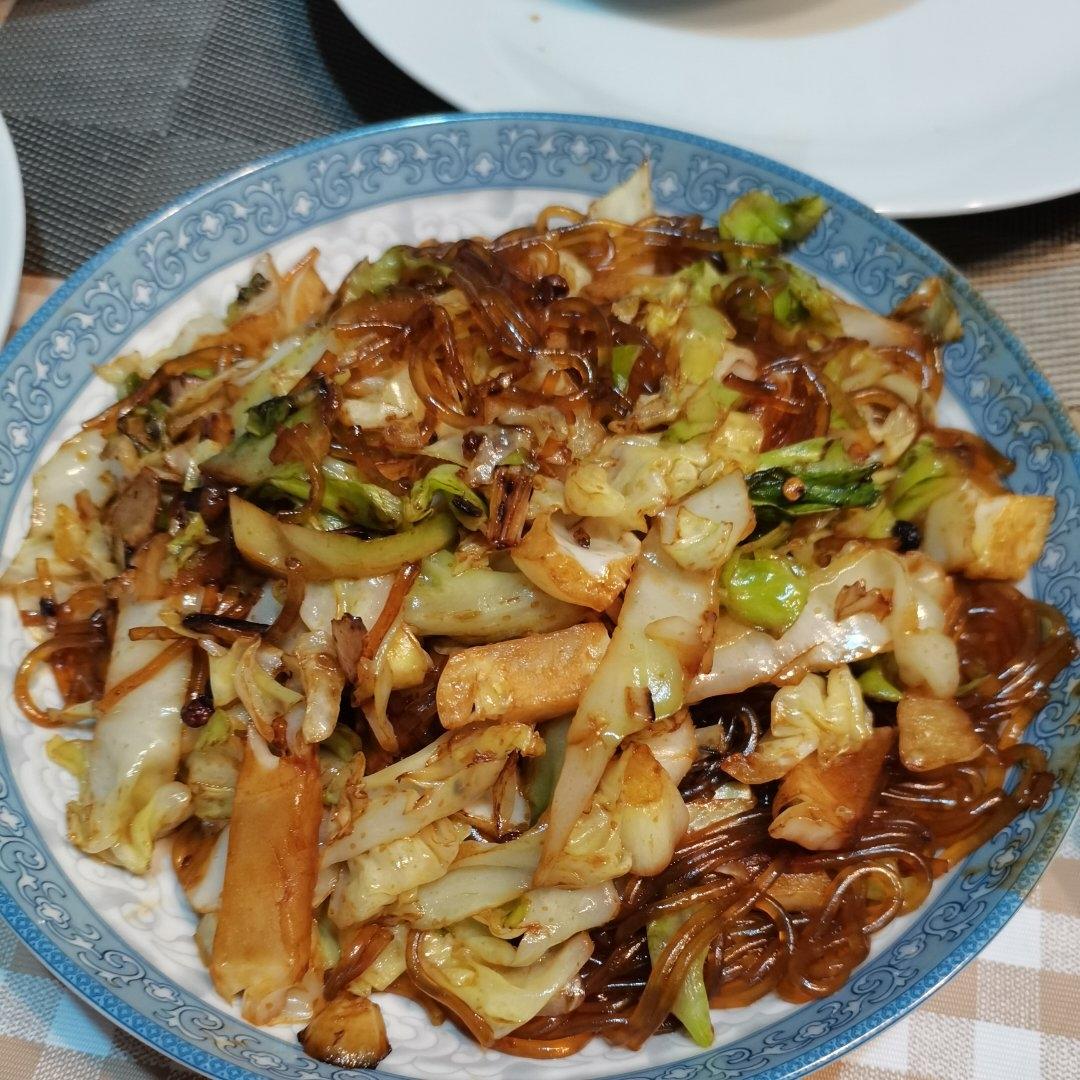 圆白菜炒粉条