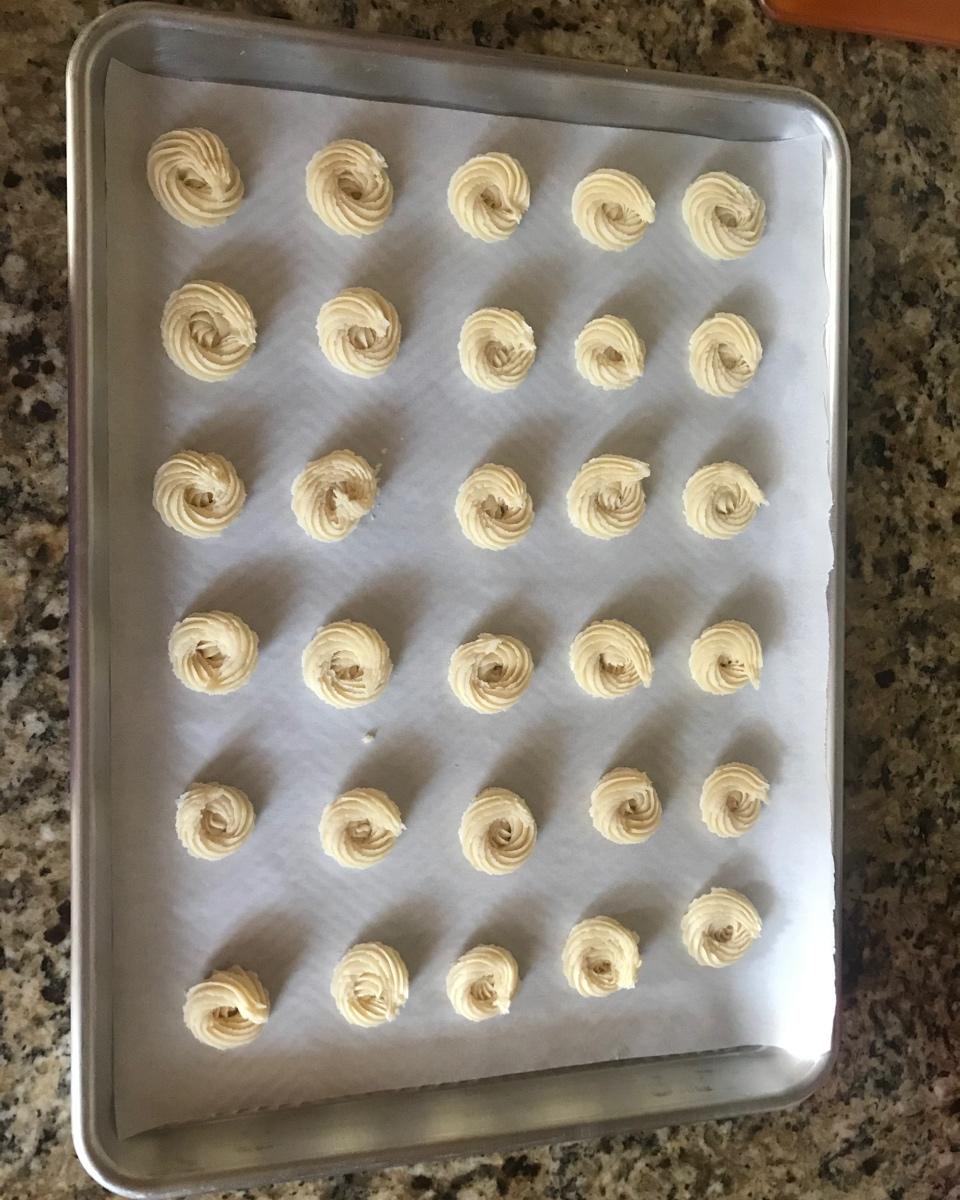 花纹如刀锋般锐利的黄油曲奇