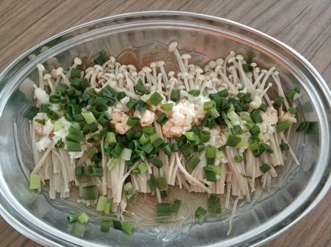 家常快手菜~金针菇粉丝蒸虾