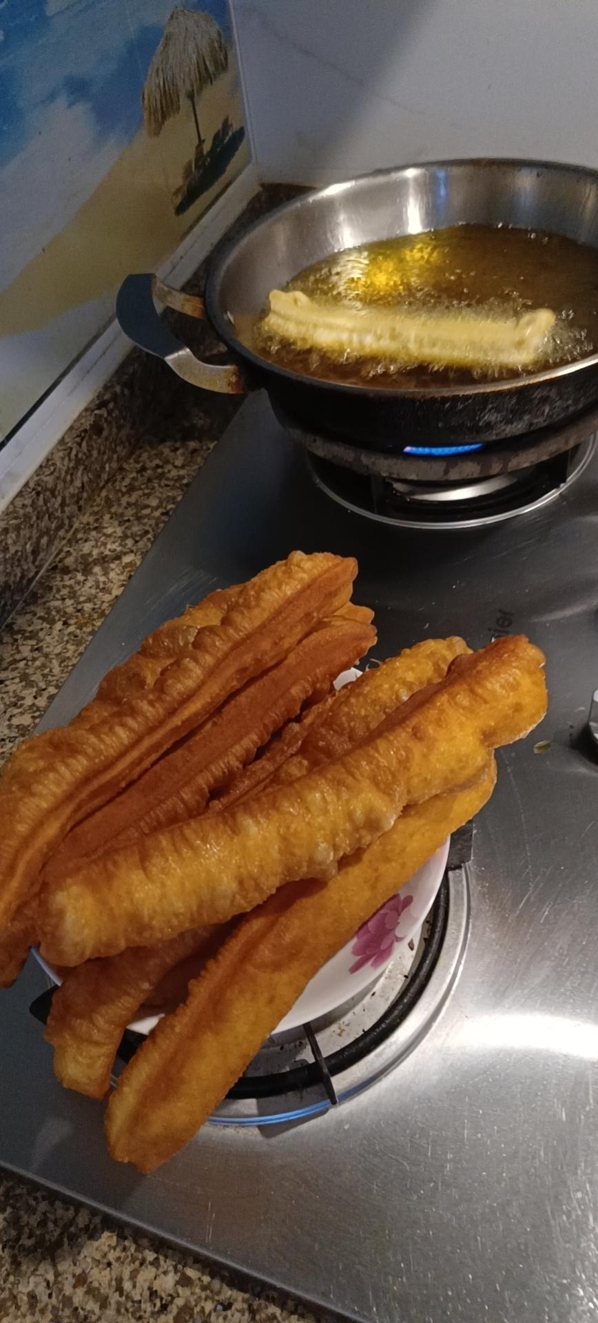 早餐店香酥大油条 酥香可口 各个空心 附细节视频详解