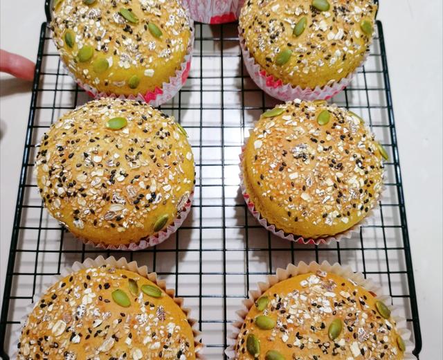 南瓜蔓越莓全麦软欧的做法