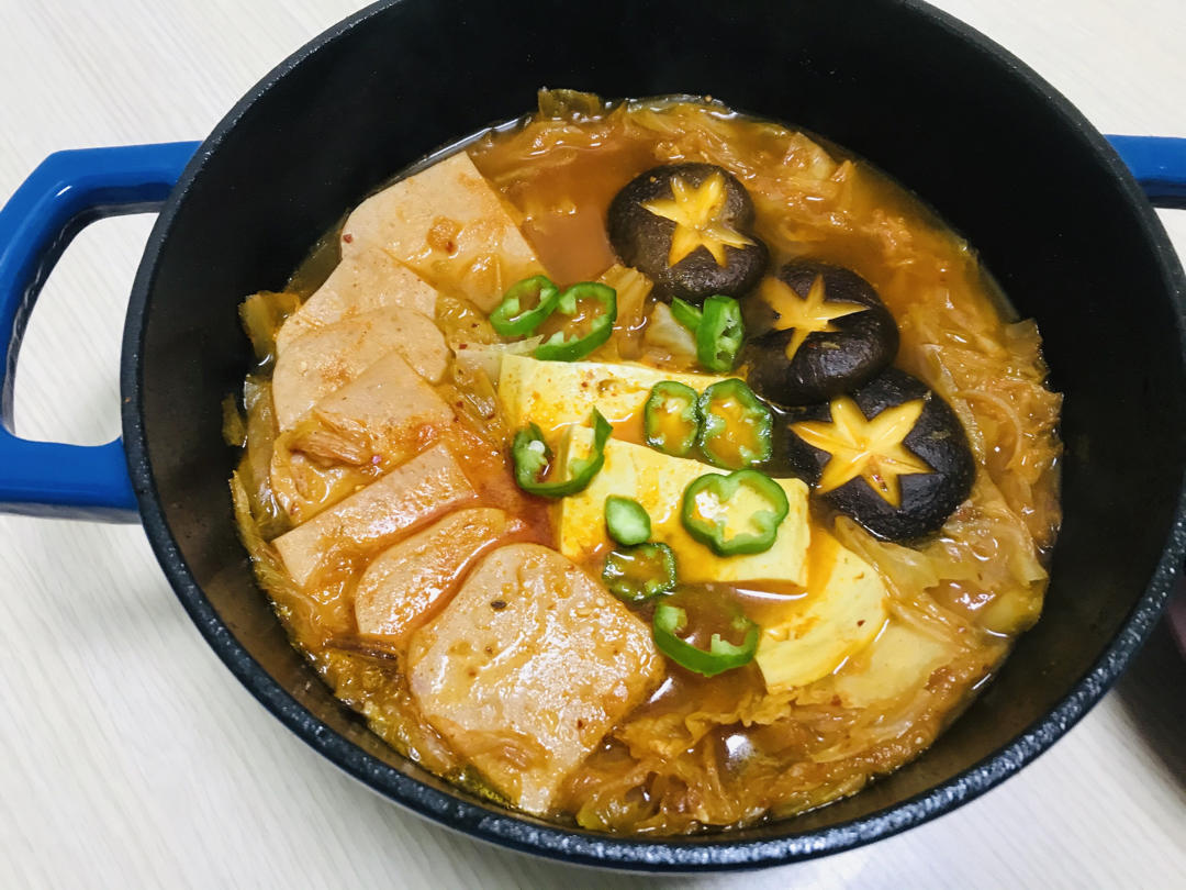 超浓郁的韩式辣白菜豆腐汤‼️冬日治愈美食