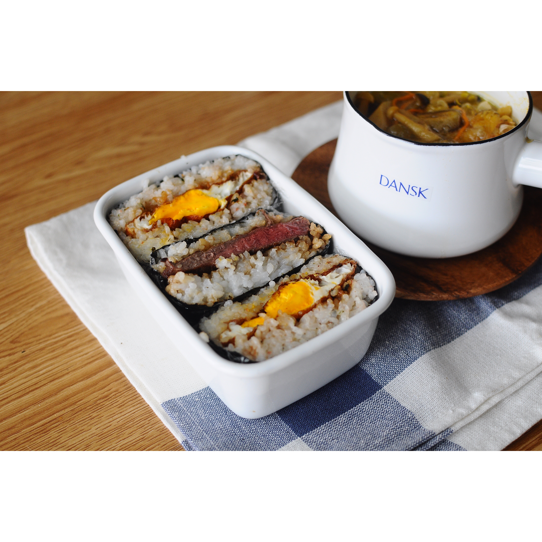 不用捏的饭团(おにぎらず)