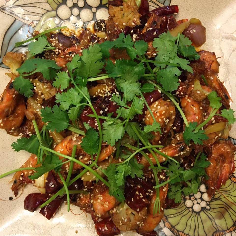 能瞬间引爆味蕾的【香辣干锅虾】