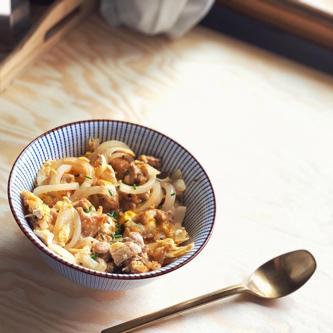 日本盖浇饭始祖亲子丼