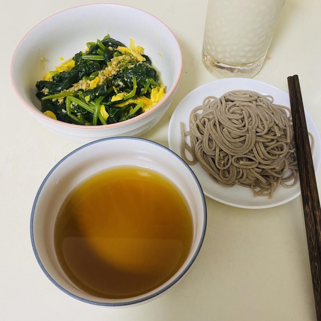 健康低脂凉拌菜—菠菜可以这样吃