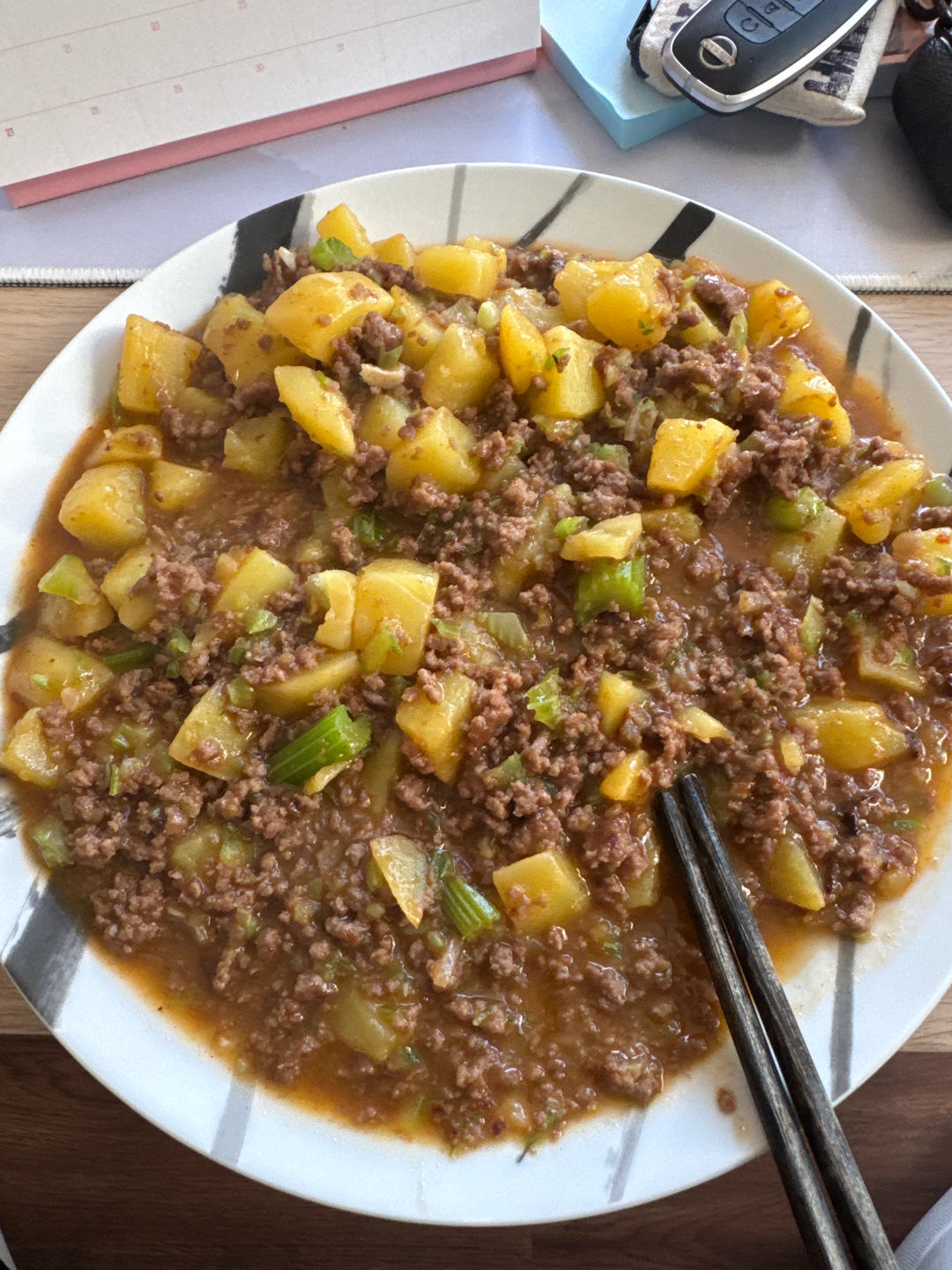 【多汁麻辣牛肉末烧土豆】-15分钟搞定的下饭菜