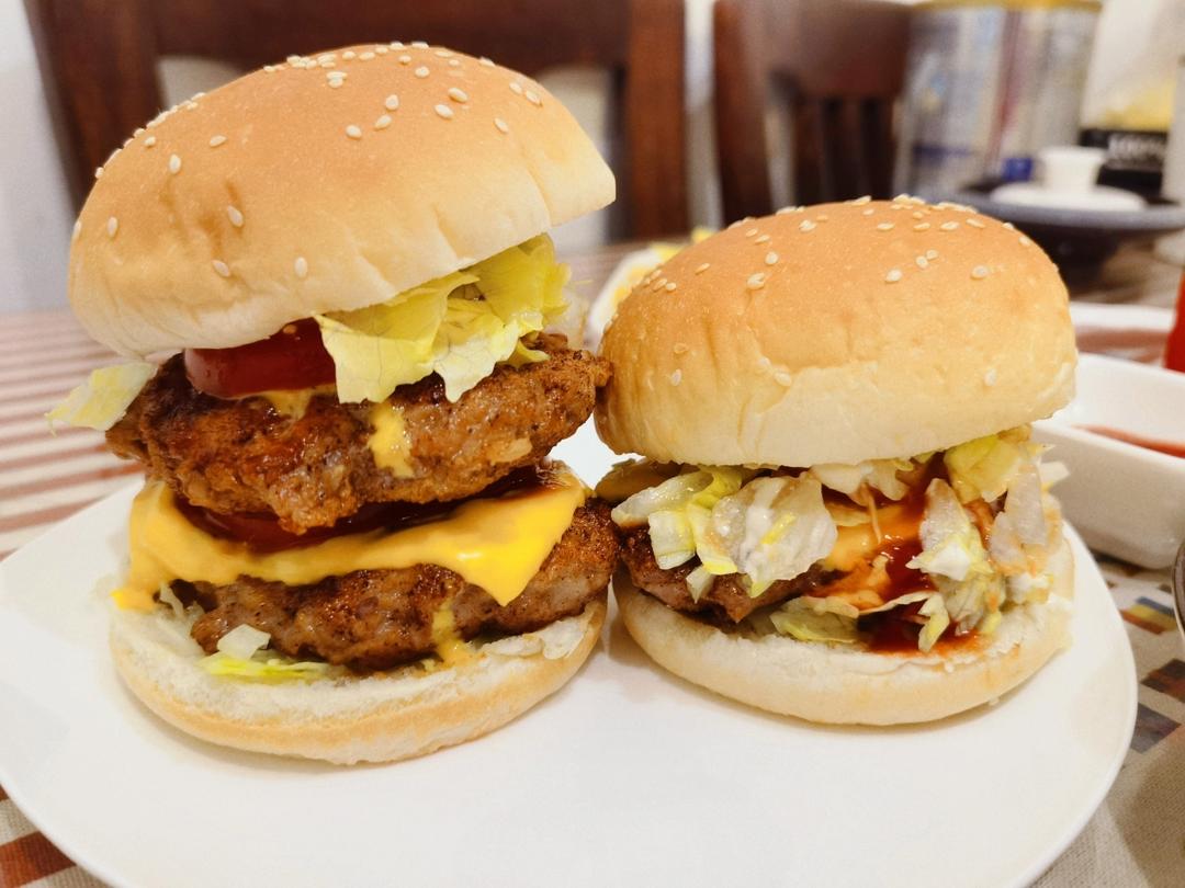 牛肉汉堡 煎出香嫩多汁的牛肉饼