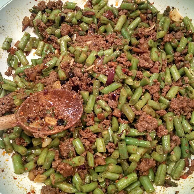 肉沫豆角下饭菜