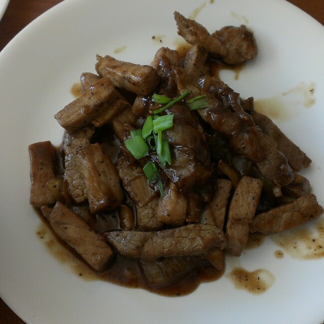 黑椒牛肉粒