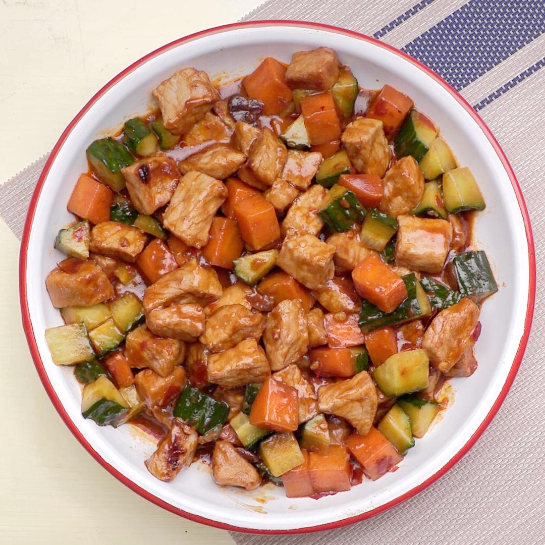 【酱爆肉丁的做法视频_酱爆肉丁的做法步骤】_下厨房