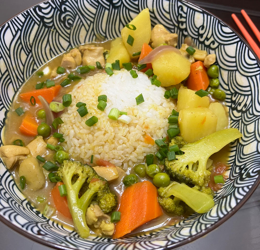 日式咖喱鸡肉饭（超浓郁）