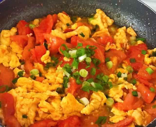 西红柿菜谱1⃣️-西红柿炒蛋盖饭（鸡蛋嫩滑的秘诀）的做法
