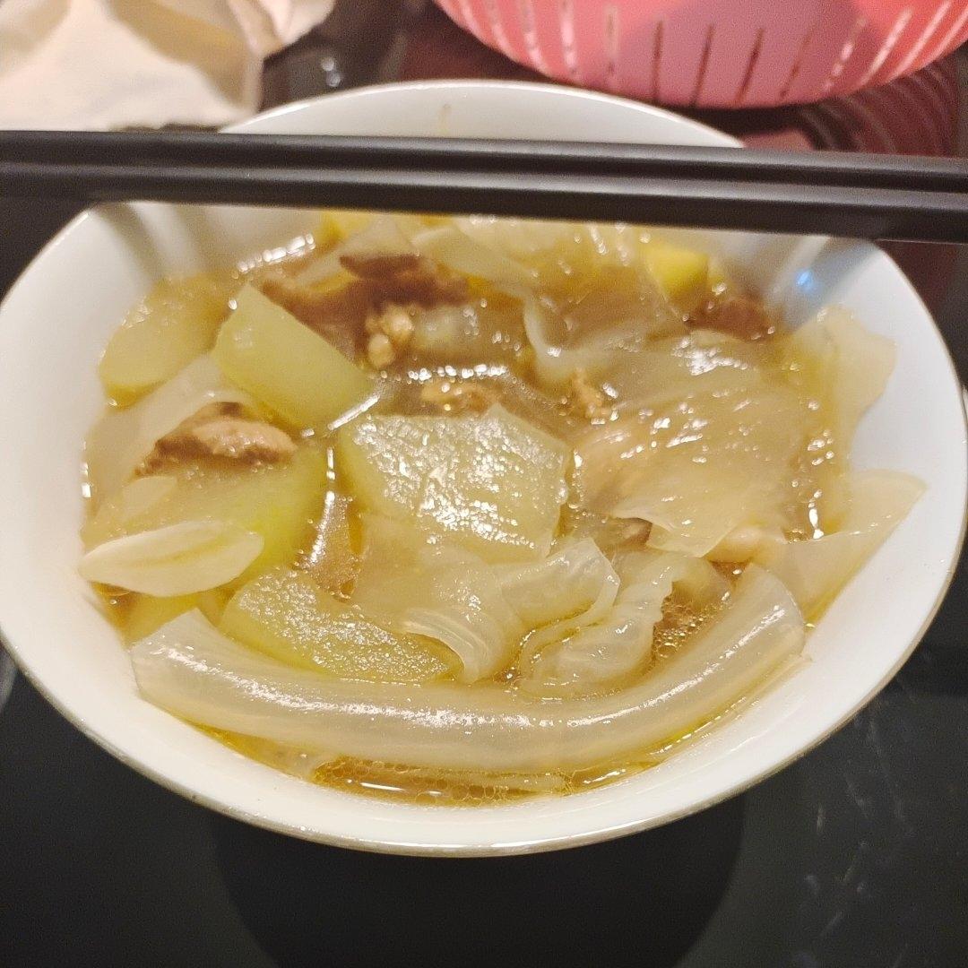 冬瓜粉条炖肉