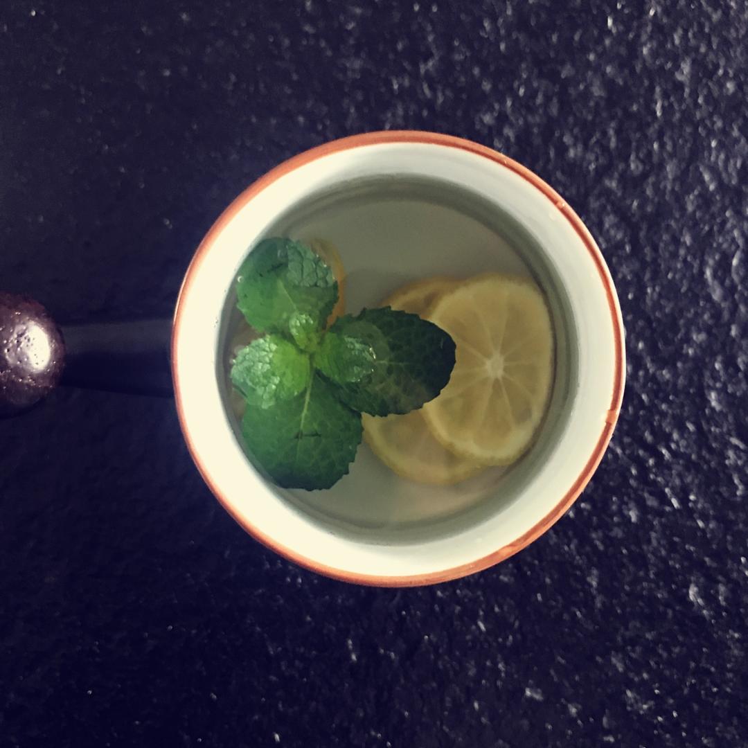 柠檬薄荷蜂蜜水