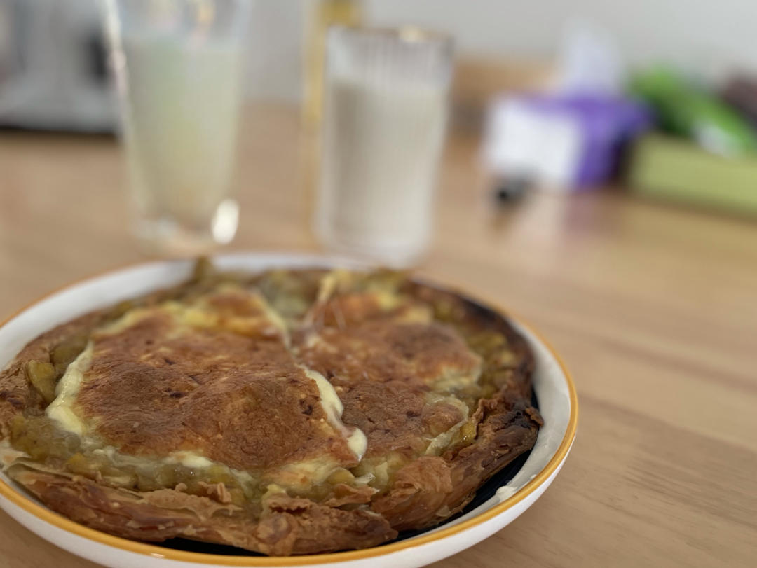万能的手抓饼皮——香蕉披萨