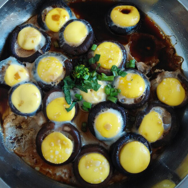 冬菇蒸鹌鹑蛋