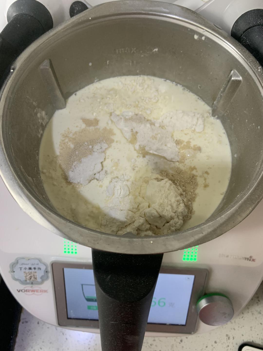 纯奶手撕吐司的做法 步骤1