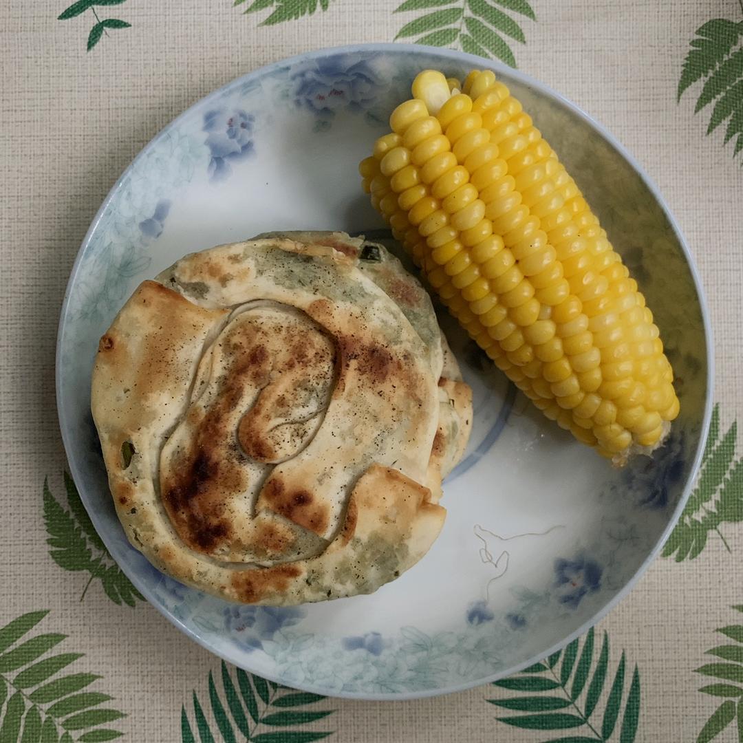 【饺子皮葱油饼】