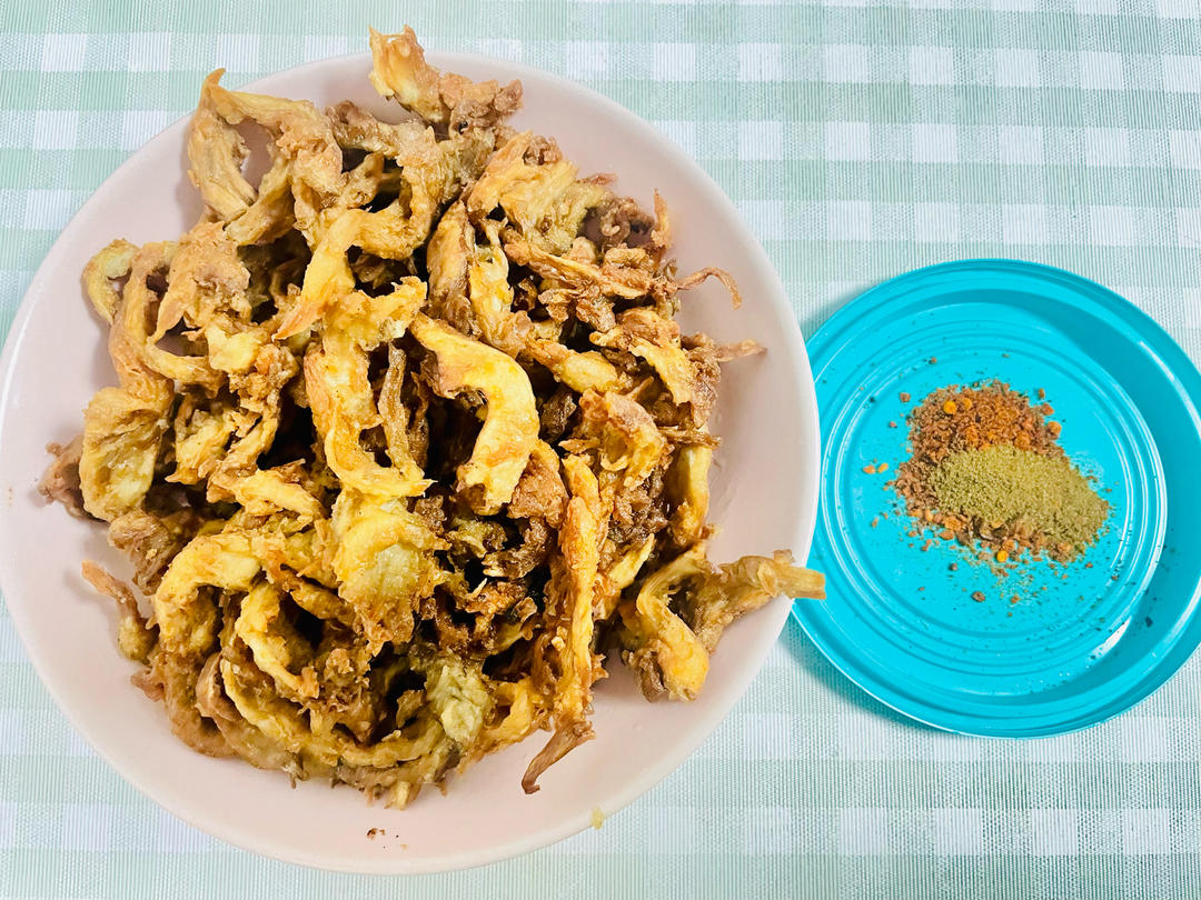 干炸蘑菇的做法，大人小孩都喜欢