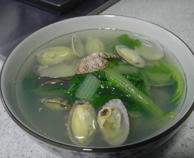 蛤蜊小白菜汤