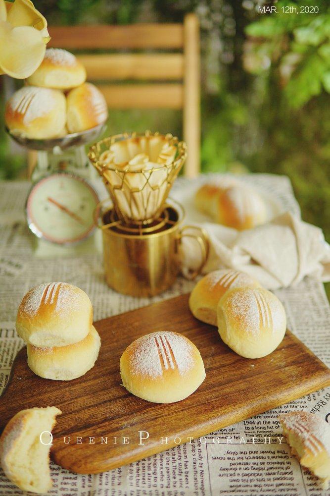 超级柔软的奶油奶酪椰蓉小餐包