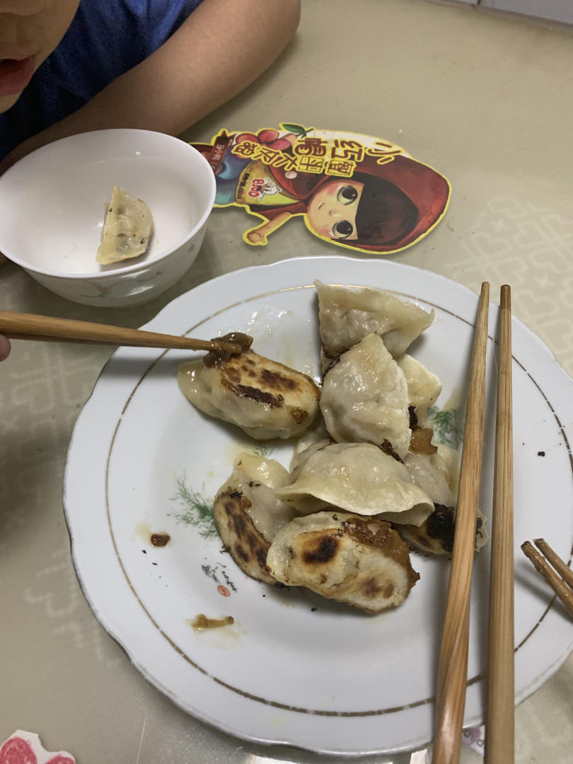 家常版快手煎饺(真的10分钟搞定)