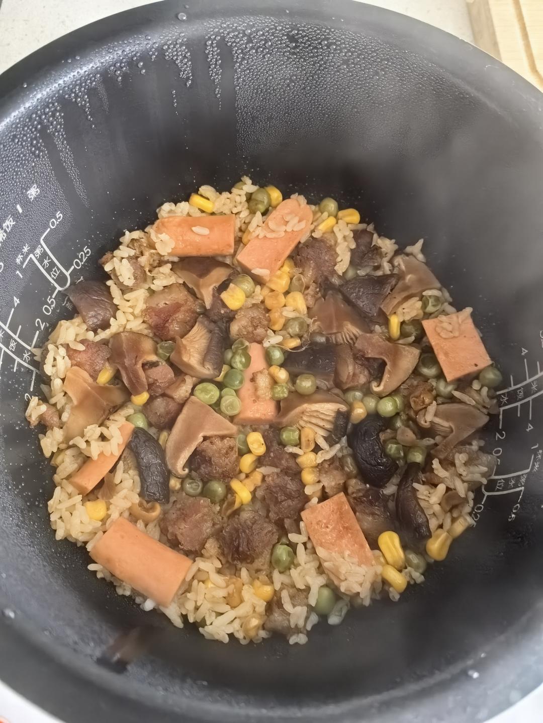 懒人必备～电饭煲腊肠焖饭
