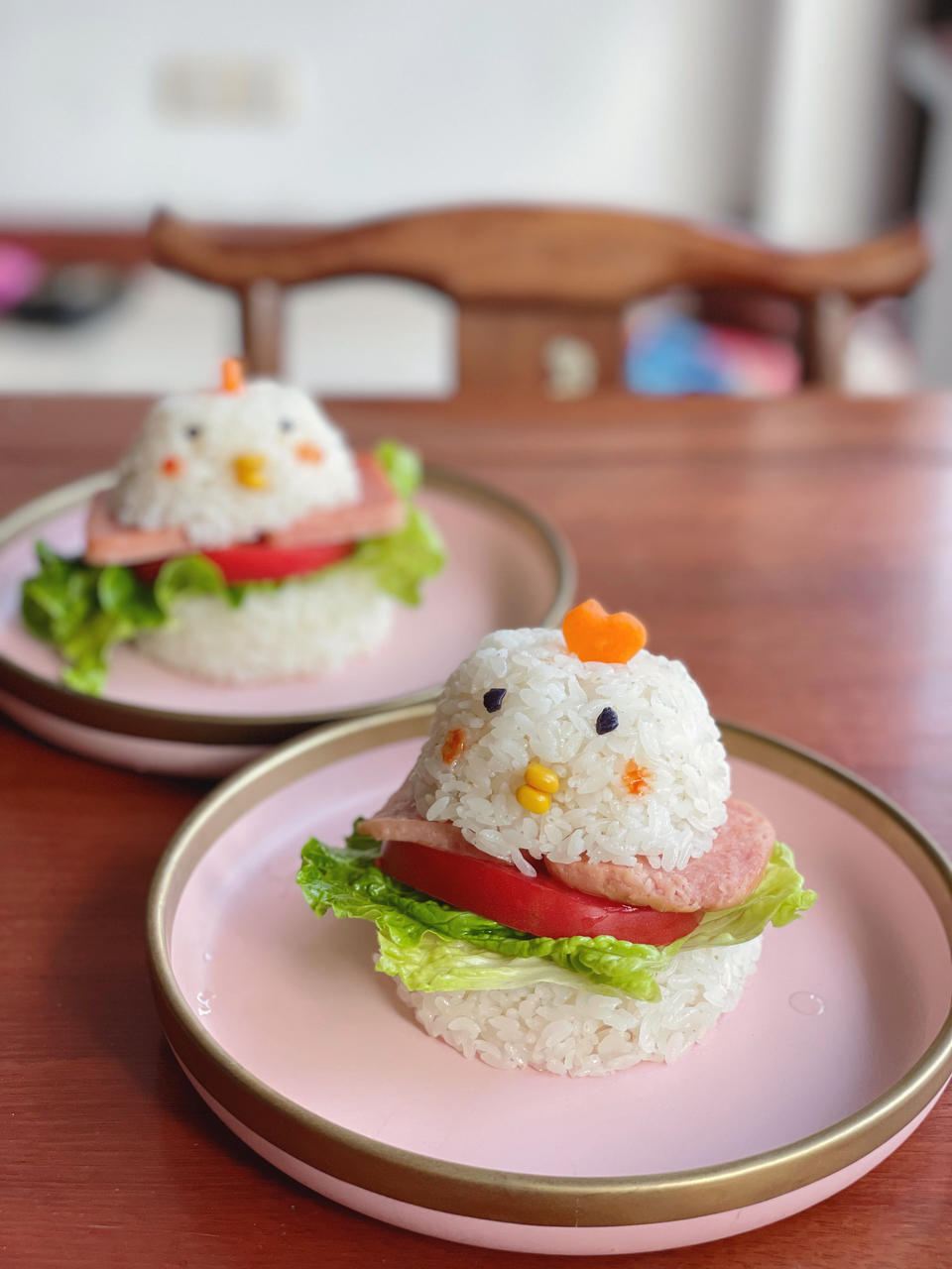 小鸡午餐肉米汉堡