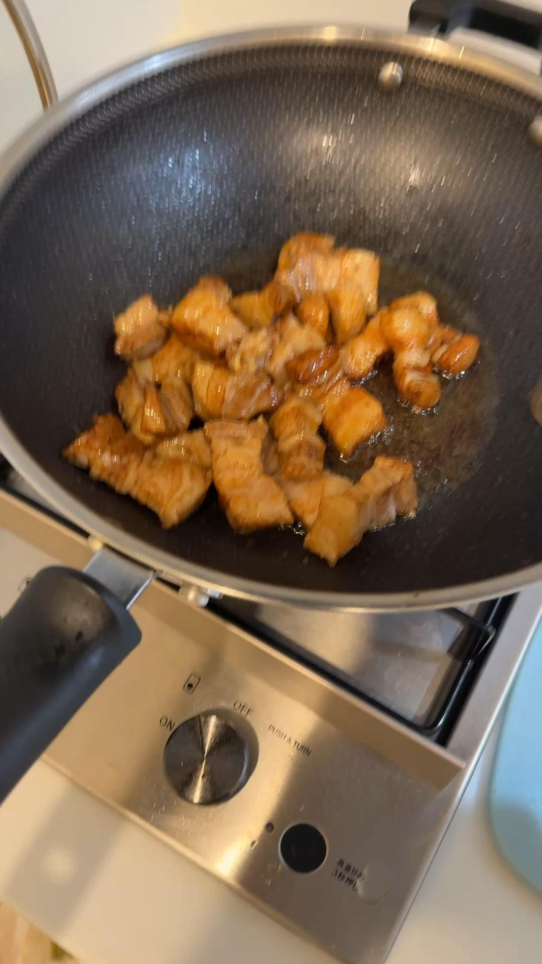 家常版的红烧肉（一点都不腻，软，糯)