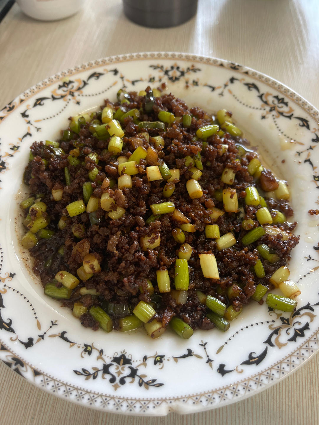 米饭杀手｜芹菜粒炒牛肉末