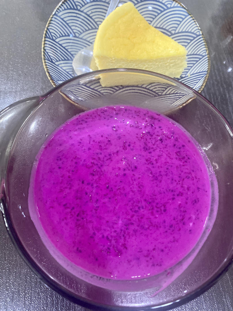 火龙果酸奶果汁