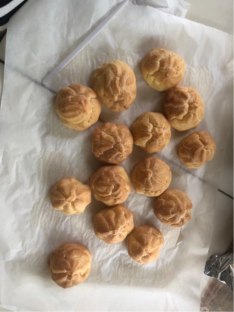 简单易成功的奶油小泡芙做法