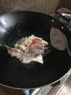 豆腐鱼头汤的做法 步骤7